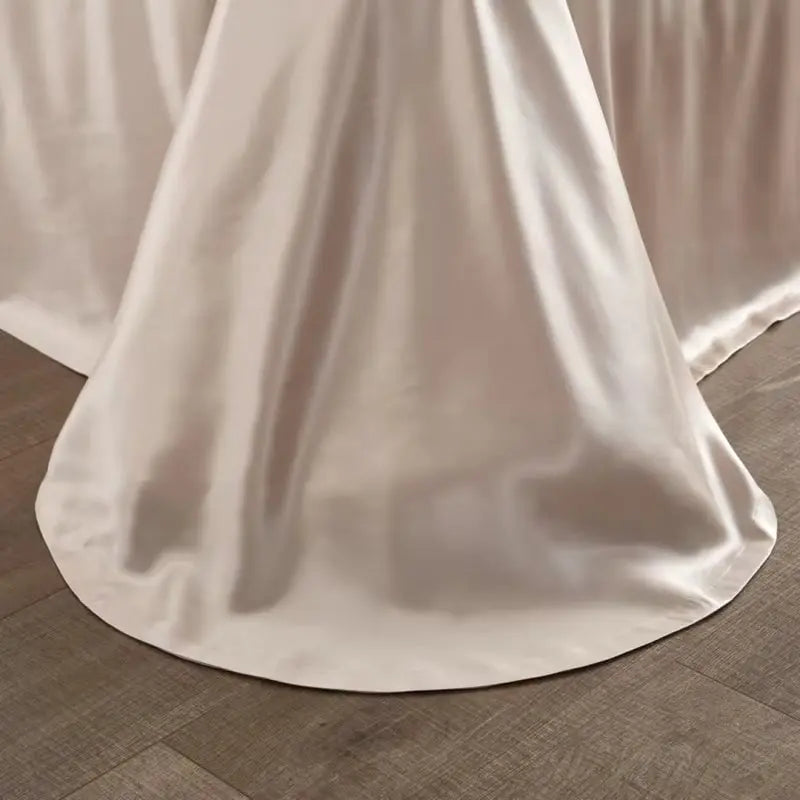 Luxurious Silk Bed Sheet | 100% Mulberry Silk with 25 Momme for Ultimate Comfort 6